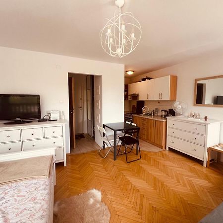 Entire Studio In Centrum Apartment Warsaw Exterior photo